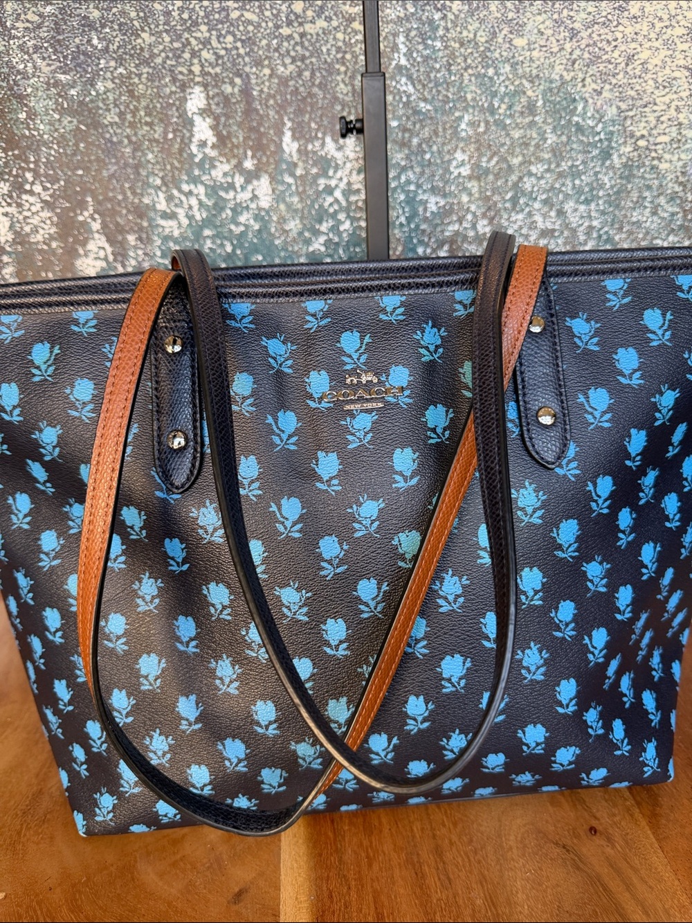 Coach 2010’s Dark Academia Bennett Badlands Floral Tote Bag (VGUC) - Picture 9 of 16